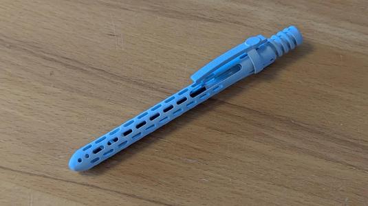 Single piece functional click pen for MJF or SLS   
