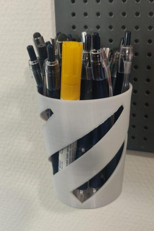 Penholder for pegboard