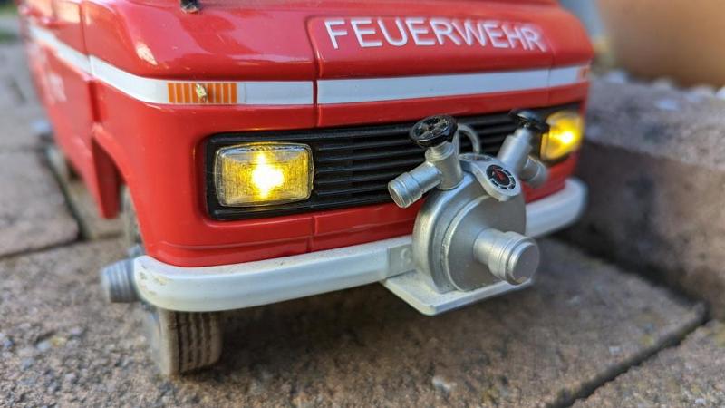 Scheinwerferglas für Schuco MB 408