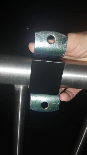 pipe clamps scratch protection 