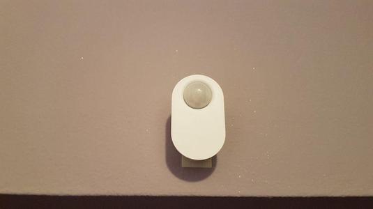 OpenSCAD: IKEA trådfri motion sensor stand/supporto per IKEA Sensore di movimento wireless