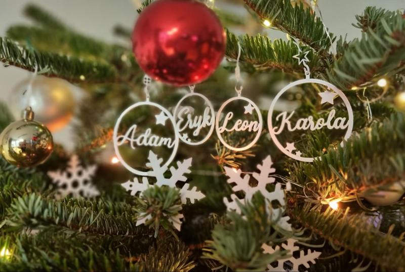 Christmas baubles with names