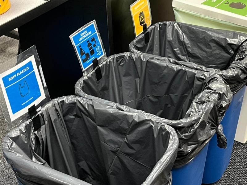 Recycle Bin - Sign Holder