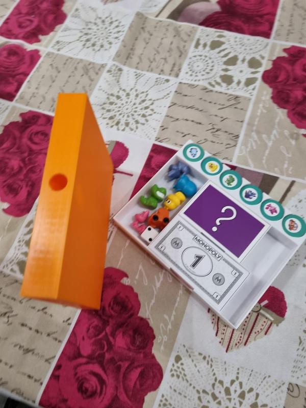 Monopoly Junior accessory holder