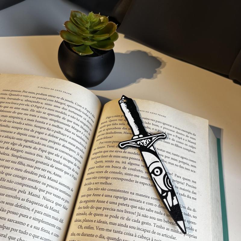 JIGSAW BOOKMARK