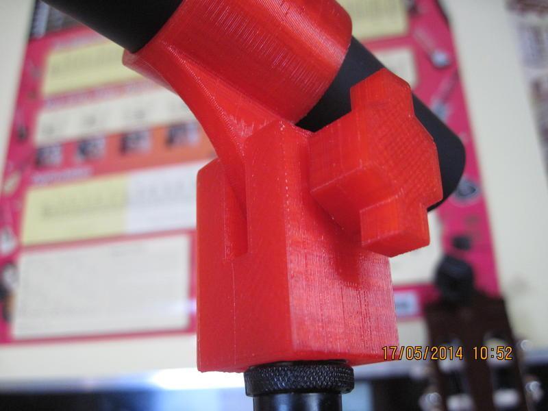 modified lower bracket for microphone holder