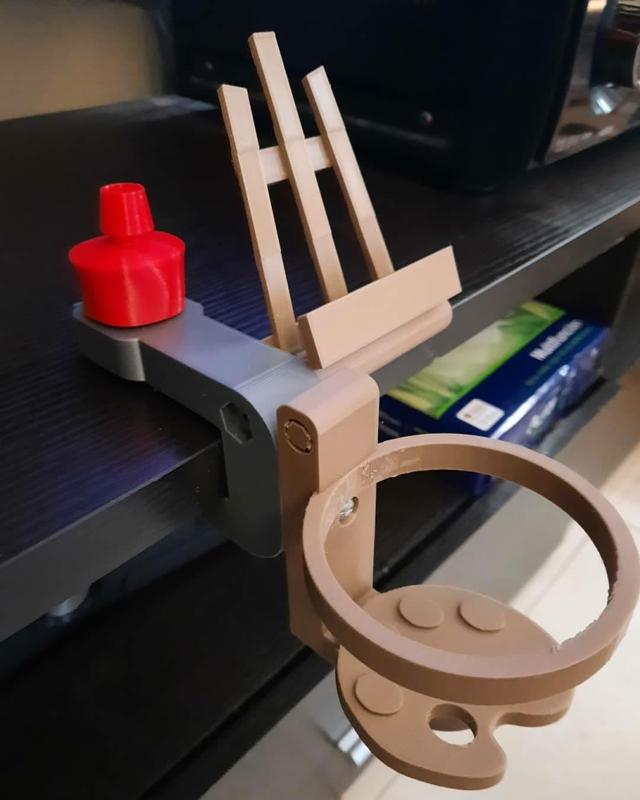 SUPPORT FOR PAINTER, GLASS SUPPORT, MOBILE AND BRUSH.