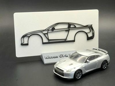 Nissan GT-R R35 Silhouette + Stand