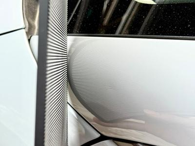 Reflective car dent detector