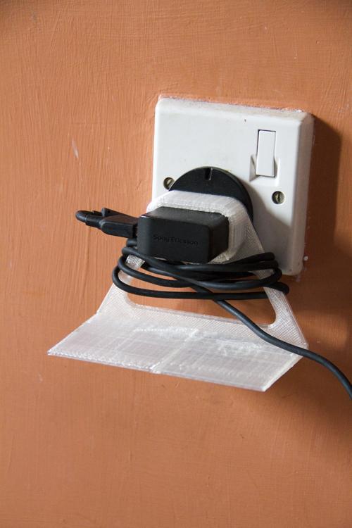 sony/ericsson phone charging table