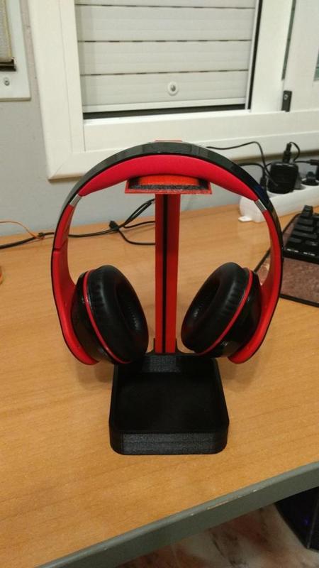 Soporte para cascos