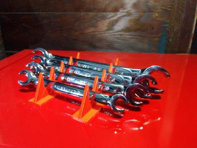 4 slot wrench rail