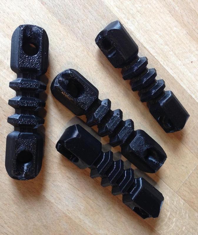 Antenna End Insulator ("Dog Bone" Insulator)