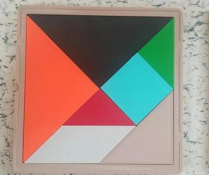 Tangram (Magnetic Box)