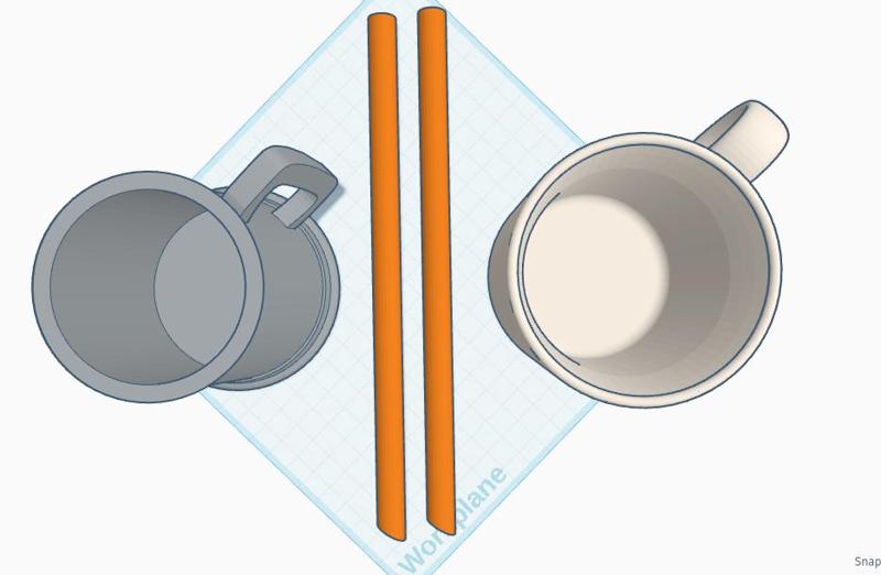 Set of mugs and straws