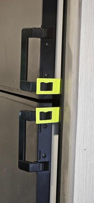 RV Refrigerator Door Prop