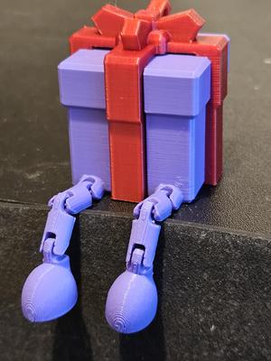 Present with Articulated legs