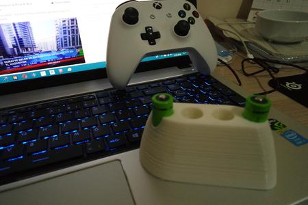 Battery Holder (4 Holes)