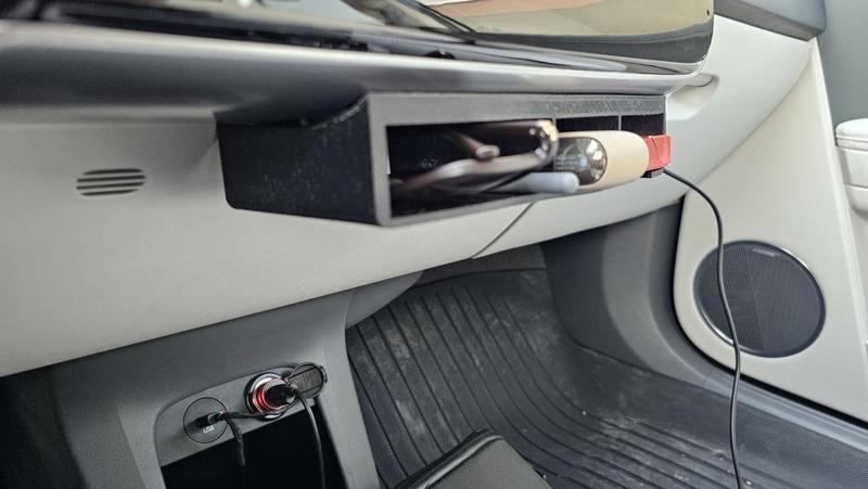 ioniq 5 phone holder