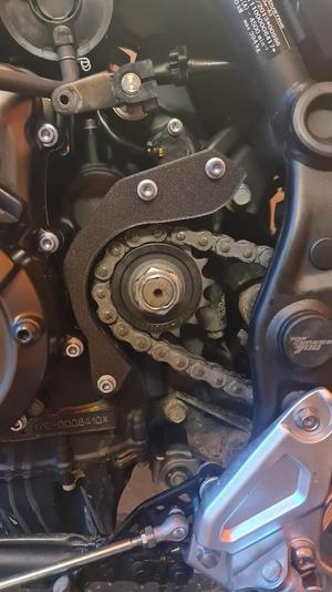 Tenere 700 chain cover - no mud
