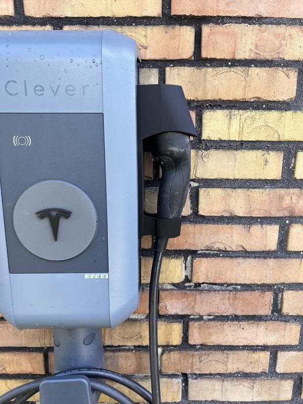 Type 2 ev stik holder - clever ladeboks