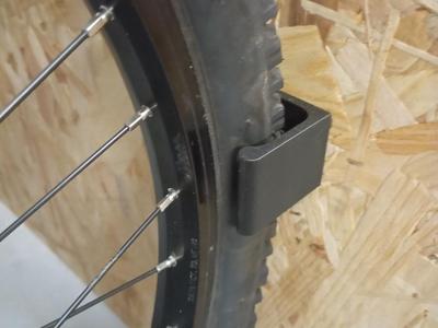 Wall mount for children's bike