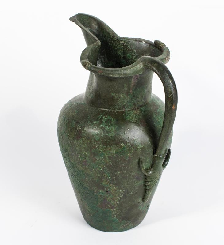 Beaked flagon (oinochoe)