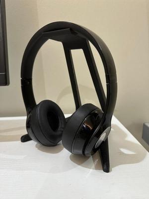 Headphone holder