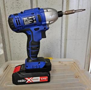 Ozito Battery - XU1 Tool Adapter