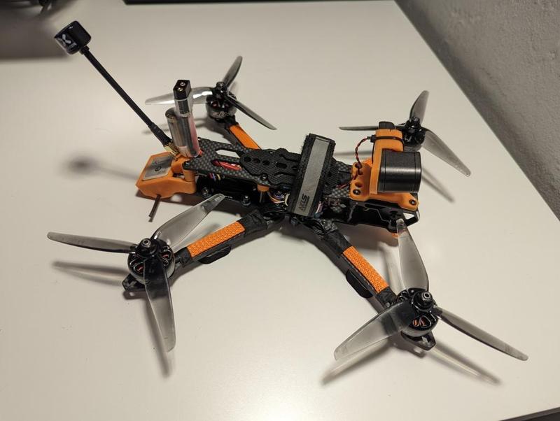 Axisflying Manta 5 - RDQ GPS w/antenna