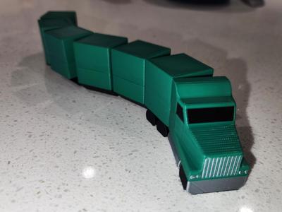 Flexi semi truck