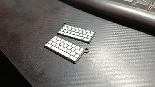 Keyboard keychain