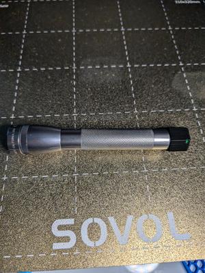 Anti-roll endcap for Maglite Mini