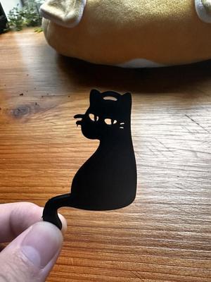 wave to earth cat keychain