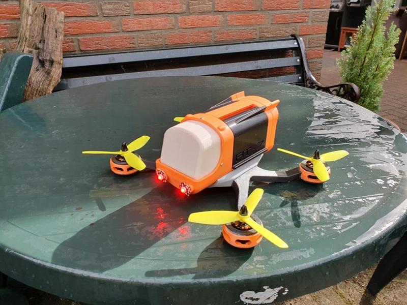 RT7 large size RC Quadrocopter