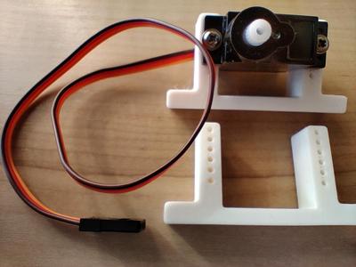 Mounter for Miuzei MS18 micro servo with FreeCAD source