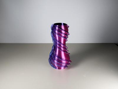 Curvy Loops Vase