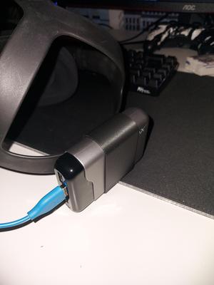 quest 1 battery holder