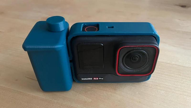 Insta360 Ace Pro grip   
