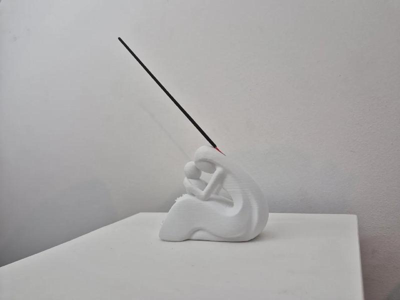 Portaincienso Figura Maternal Abrazando a un Niño   