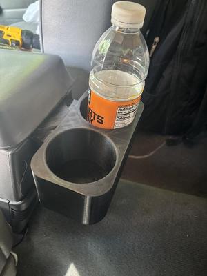 jeep cherokee xj  rear cup holder 