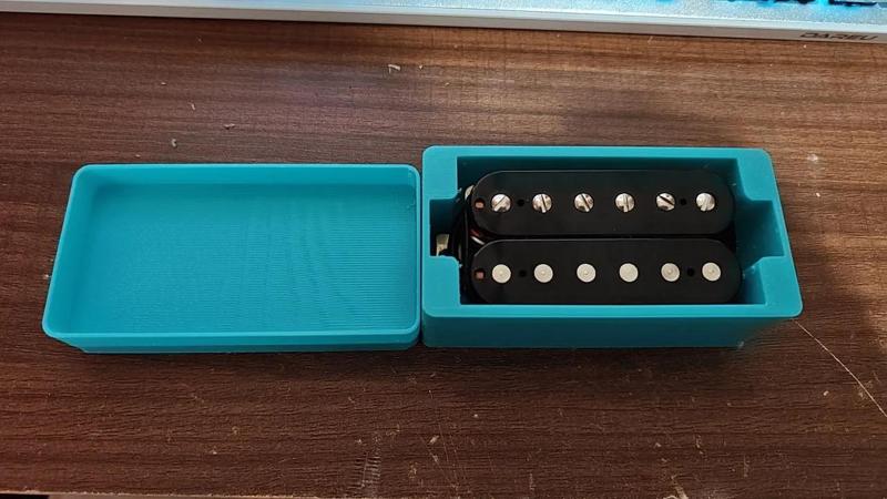 Elec. guitar humbucker pickup holder case   