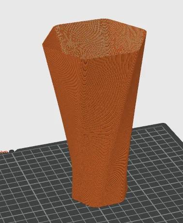 vaso de flores romanticas   