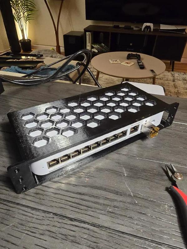 Unifi Flex 2.5G Poe 10inch Rack   