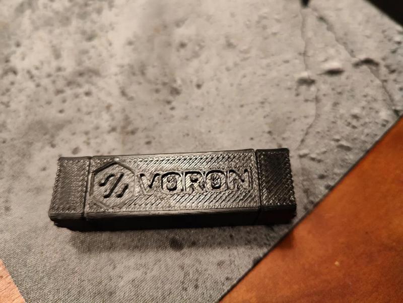 Tophat roofrack spacer   