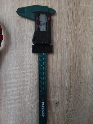 Parkside simple caliper holder / Jednoduchý držák posuvného měřítka Parkside   
