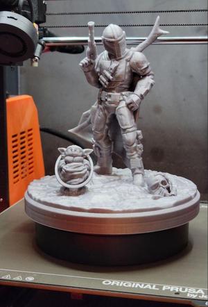 The Mandalorian Support Free Remix with Round Base