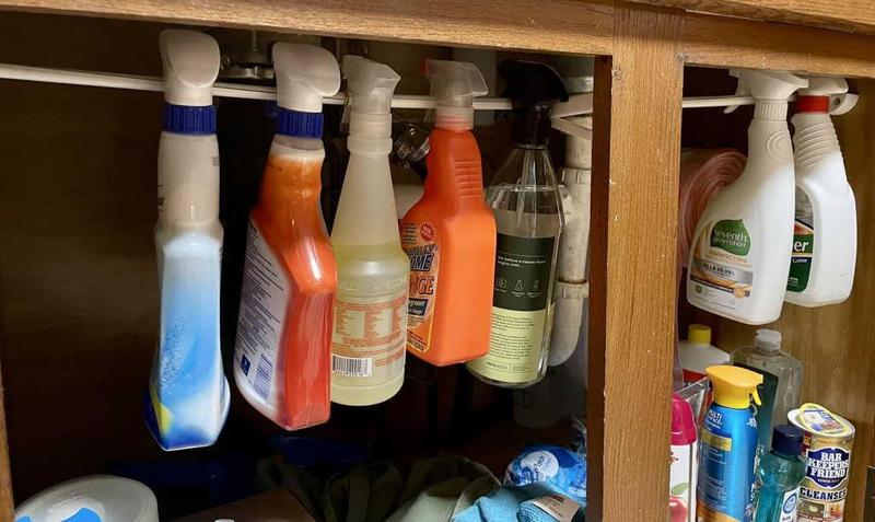 Spring Rod Holder