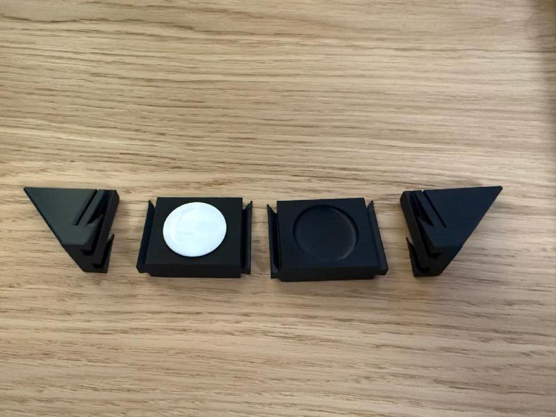 Thule Urban Pro Glide 3 AirTag holder (customizable)   