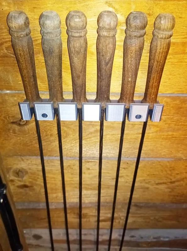 Campfire Fork Rack (držák na opékací vidlice)   
